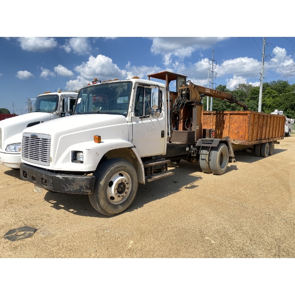 2001 FREIGHTLINER FL70 Grapple Truck