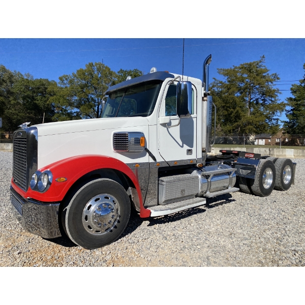 2014 FREIGHTLINER CORONADO Day Cab Truck