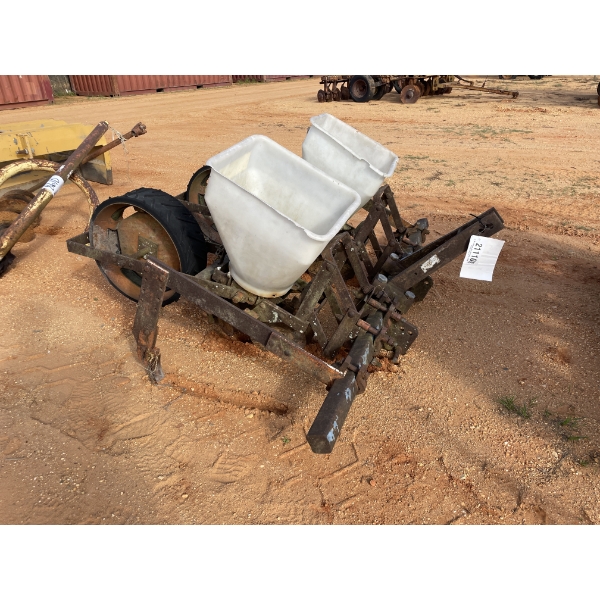BURCH 2 ROW PLANTER
