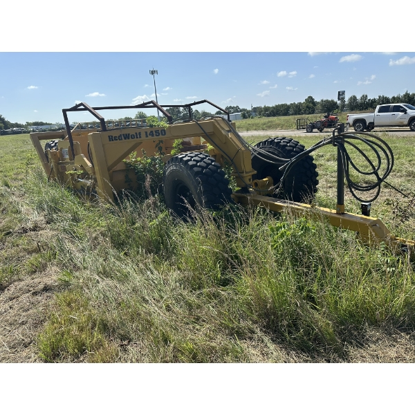 RED WOLF 1450 Pull Scraper