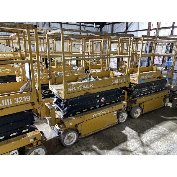 2018 SKYJACK SJIII 3219 Scissor Lift