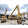 Image 4 : 2013 KOMATSU PC490LC-10 LONG REACH Excavator