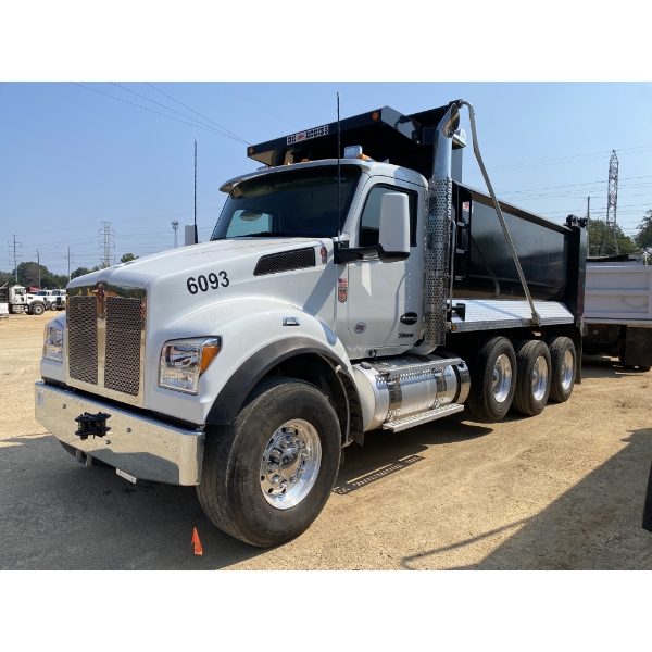 2025 KENWORTH T880S Dump Truck