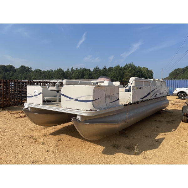 STAR CRAFT LIMITED 240 PONTOON Boat