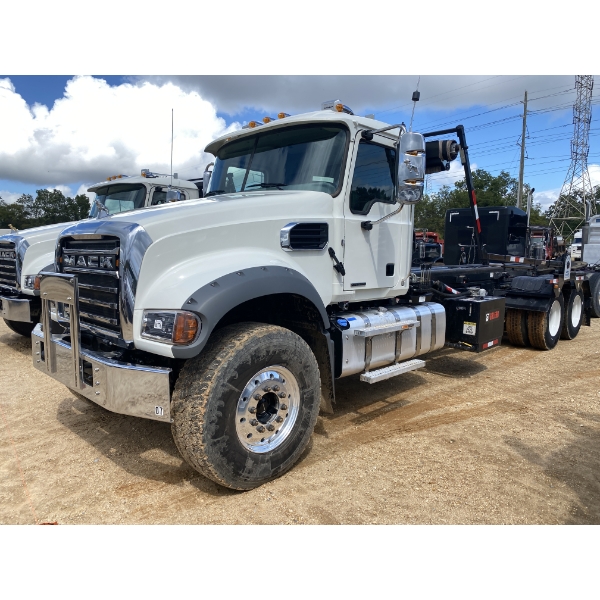 2024 MACK GR64F Roll Off Truck