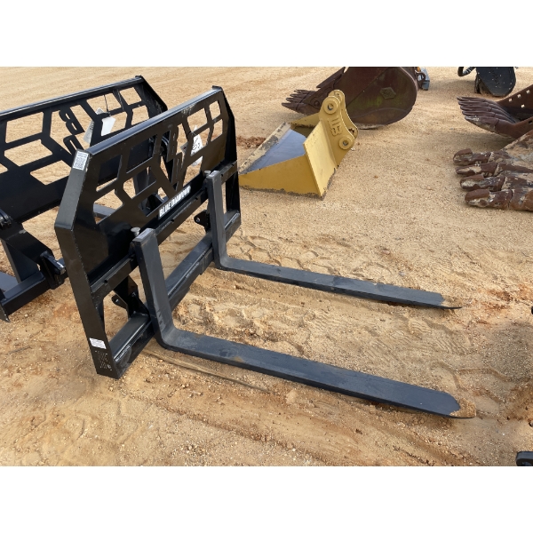 BLUE DIAMOND FORK FRAME ASSY 314077-16 Loader Attachments