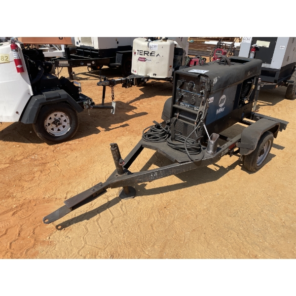 MILLER BOBCAT 225 WELDER