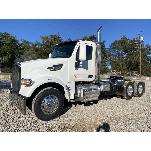 2025 PETERBILT 567 Day Cab Truck