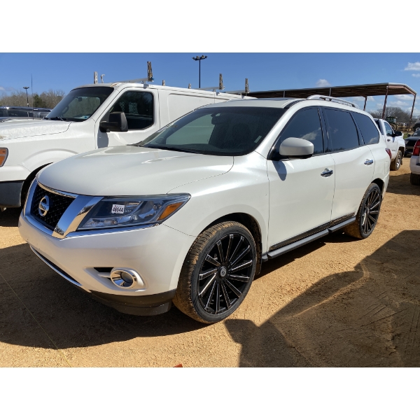 2016 NISSAN PATHFINDER SL SUV