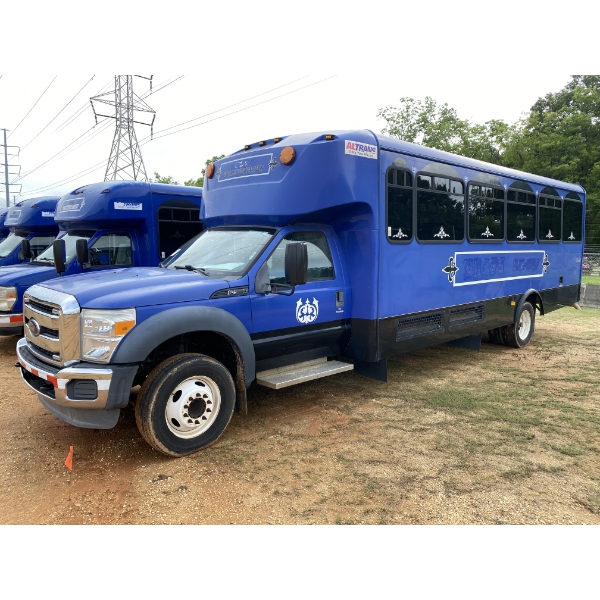 2015 FORD F550 Bus