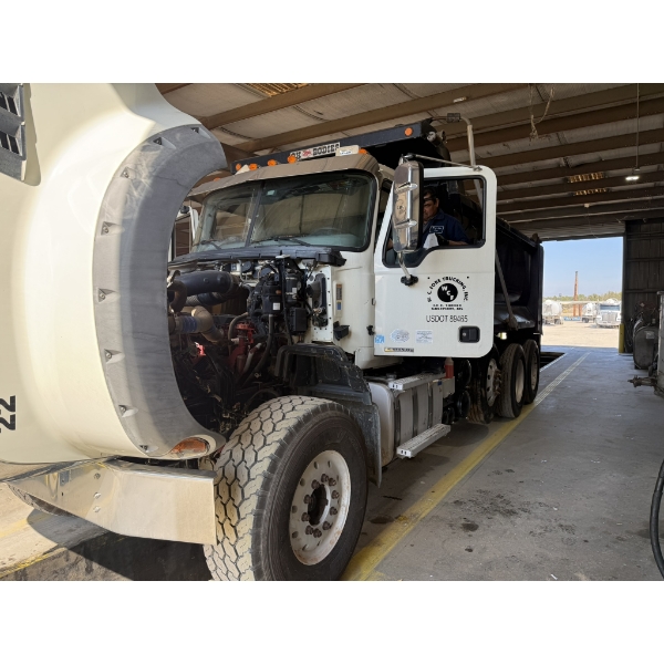 2021 MACK GR84F Dump Truck