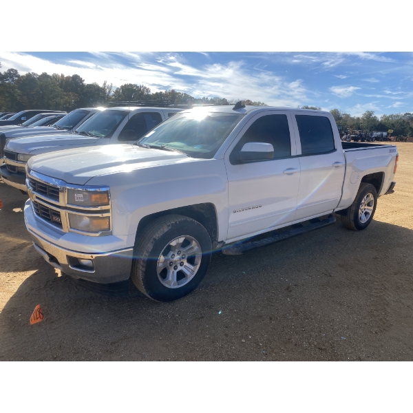 2015 CHEVROLET SILVERADO Z71 LT Pickup Truck