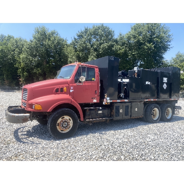 2000 STERLING  Fuel / Lube Truck