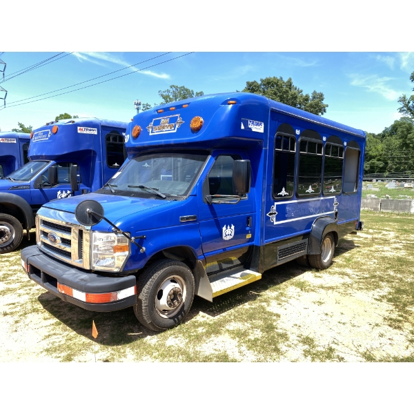 2017 FORD E350 Bus