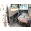 Image 12 : 2000 INTERNATIONAL 4900 Flatbed Truck