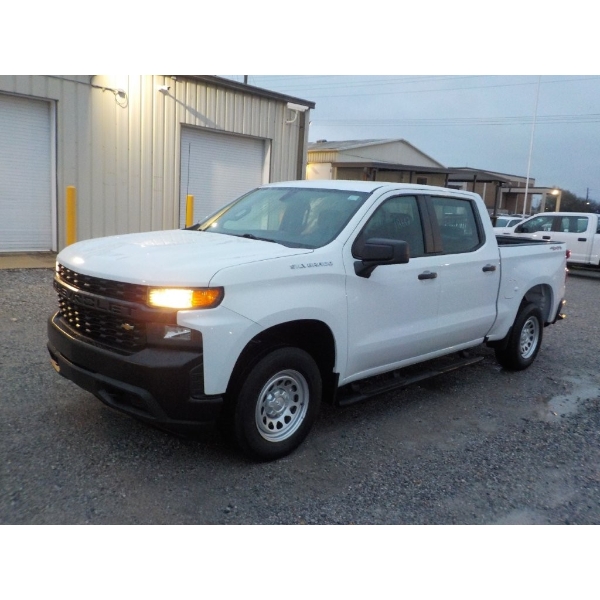 2021 CHEVROLET SILVERADO Pickup Truck