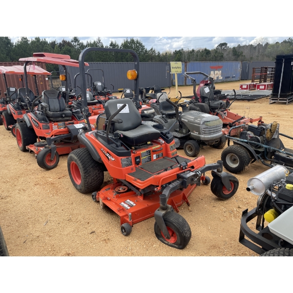 KUBOTA ZD323 ZERO TURN Lawn Mower