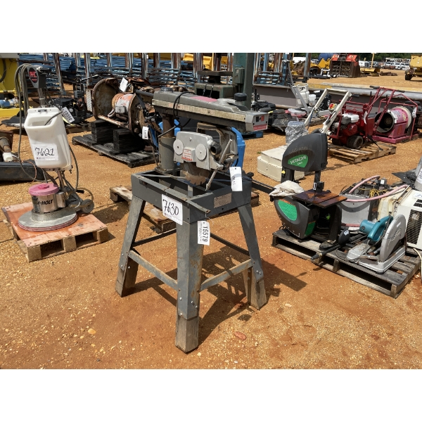 DEWALT 740 RADIAL ARM SAW 10"