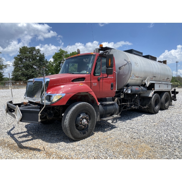 2006 INTERNATIONAL 7500 Asphalt Distributor Truck
