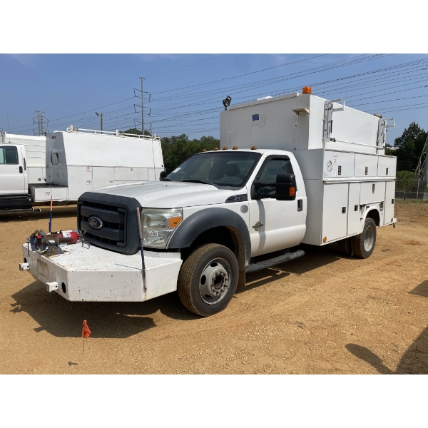 2013 FORD F550 XL Service / Mechanic Truck