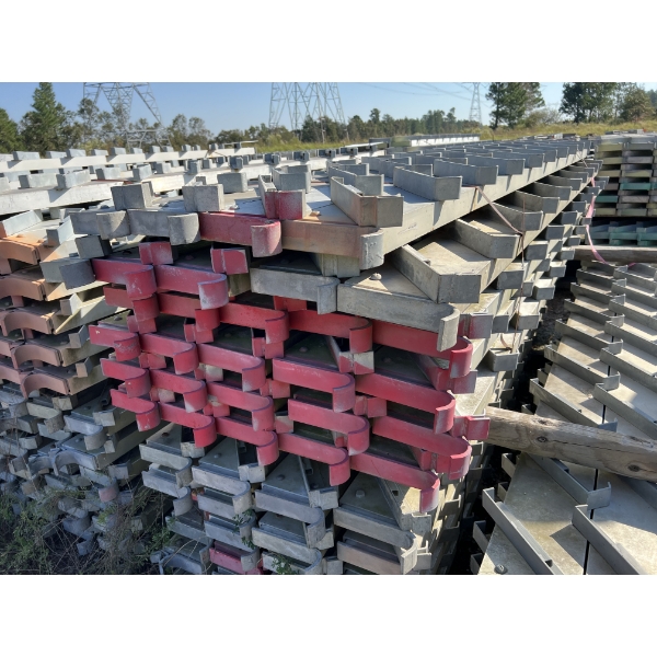 CUP LOCK 8' STAIR STRINGER - RIGHT Aerial Work Platform