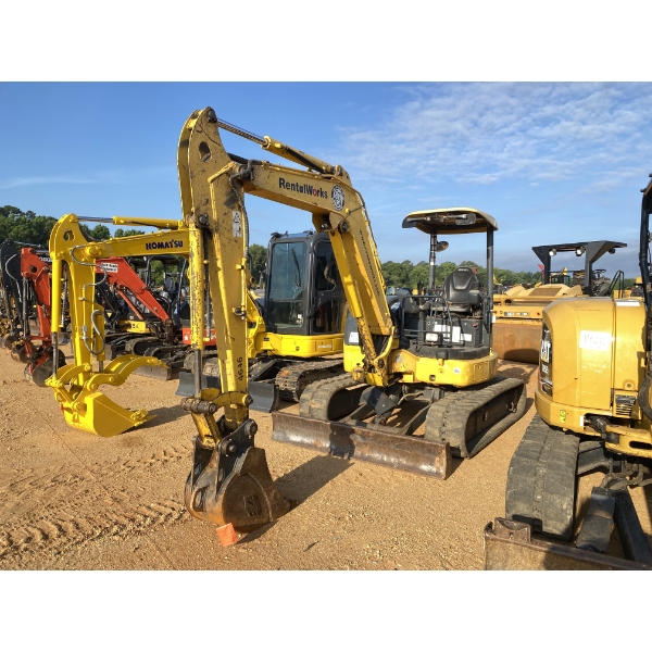 2017 KOMATSU PC45MR-5 Excavator - Mini