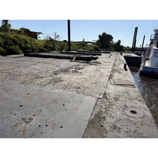 130' X 50' X 7' Barge