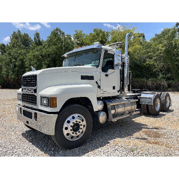 2024 MACK PI64T Day Cab Truck