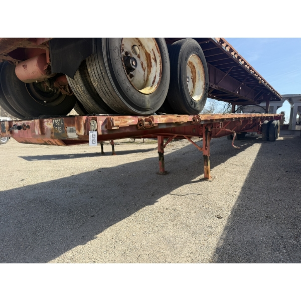 1989 FRUEHAUF  Flatbed Trailer
