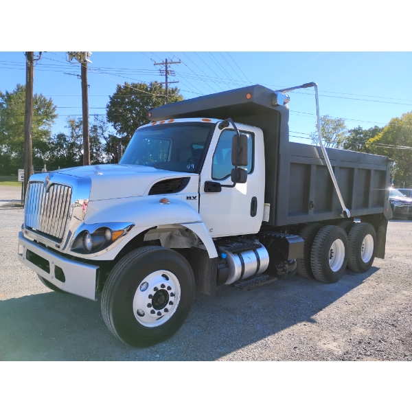 2019 INTERNATIONAL HV507 Dump Truck
