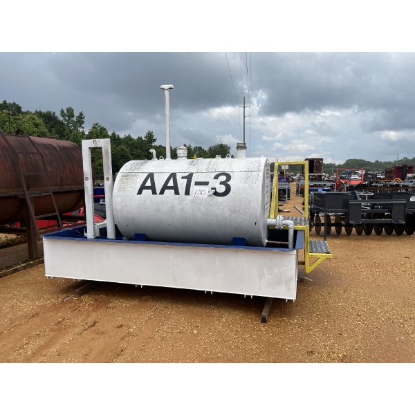 STORAGE TANK & CATCH POOL