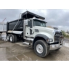 Image 4 : 2024 MACK GR64F Dump Truck