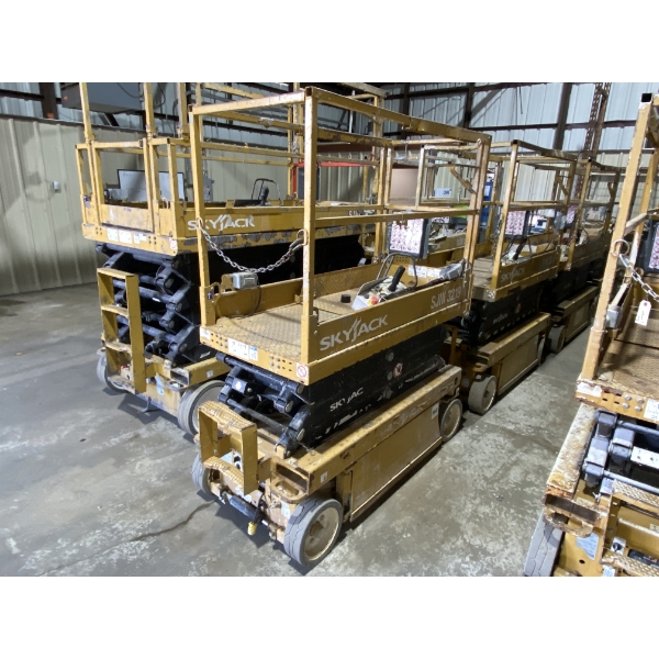 2018 SKYJACK SJIII 3219 Scissor Lift