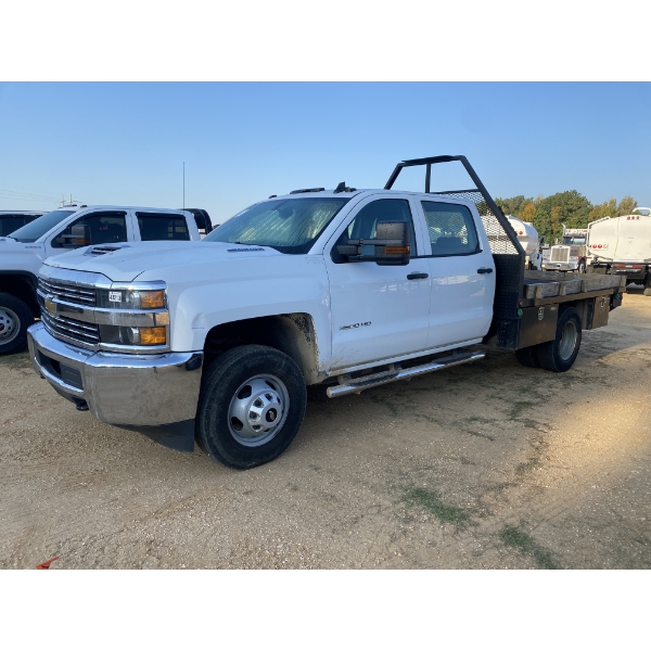 2018 CHEVROLET 3500 HD Flatbed Truck