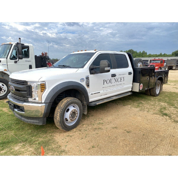 2019 FORD F550 XL Flatbed Truck