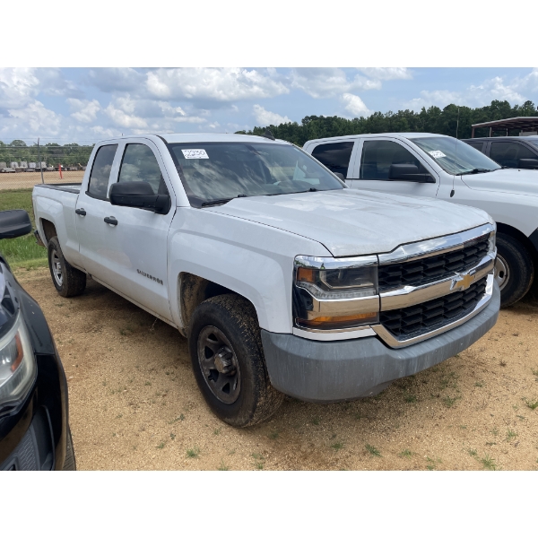 2017 CHEVROLET SILVERADO Pickup Truck