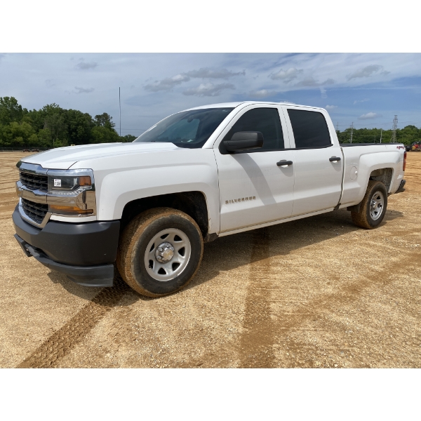 2018 CHEVROLET SILVERADO Pickup Truck