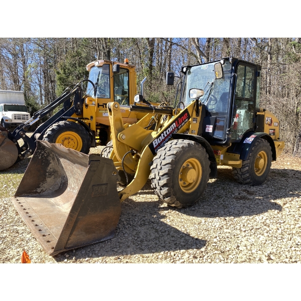 2020 CAT 906M Wheel Loader
