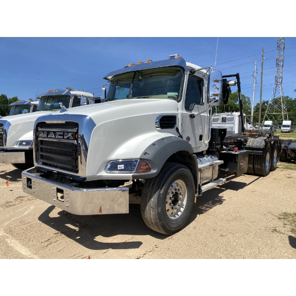 2025 MACK GR64B Roll Off Truck