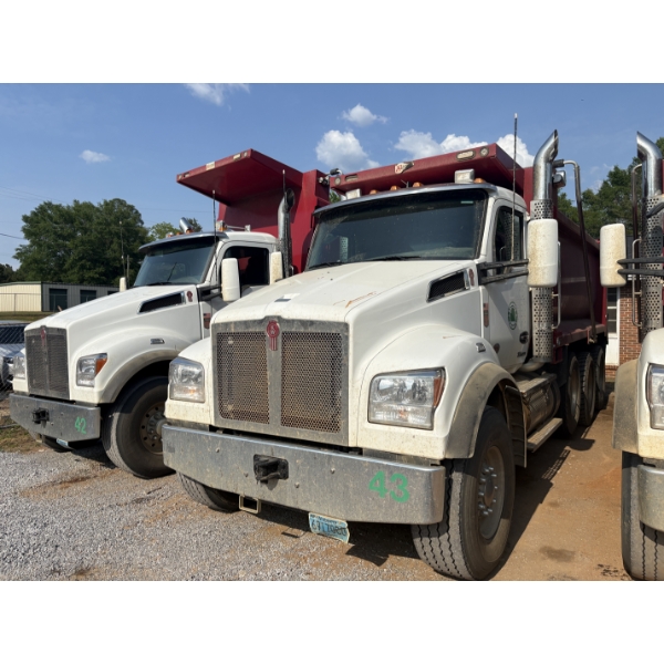 2026 KENWORTH T880S Dump Truck