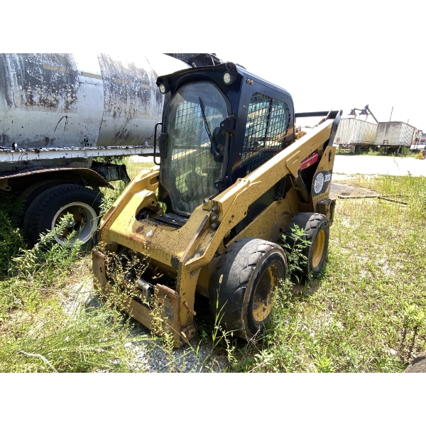 2015 CAT 262D Skid Steer Loader - Wheel