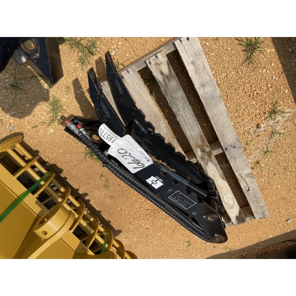 2024 GIYI 7T HYDRAULIC THUMB CLAMP