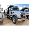 Image 4 : 2024 MACK GR64F Dump Truck