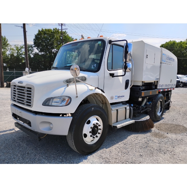 2018 FREIGHTLINER M2 Sweeper Truck