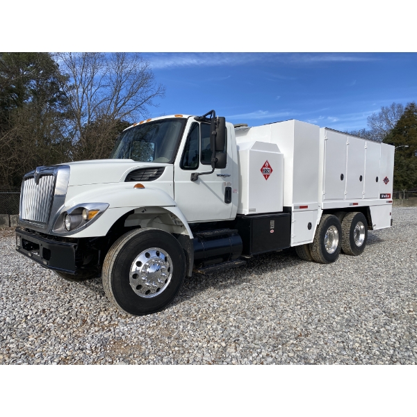 2009 INTERNATIONAL 7500 Fuel / Lube Truck