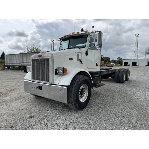 2007 PETERBILT 357 Cab and Chassis Truck