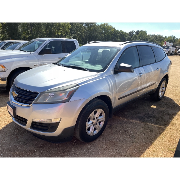2016 CHEVROLET TRAVERSE LS SUV
