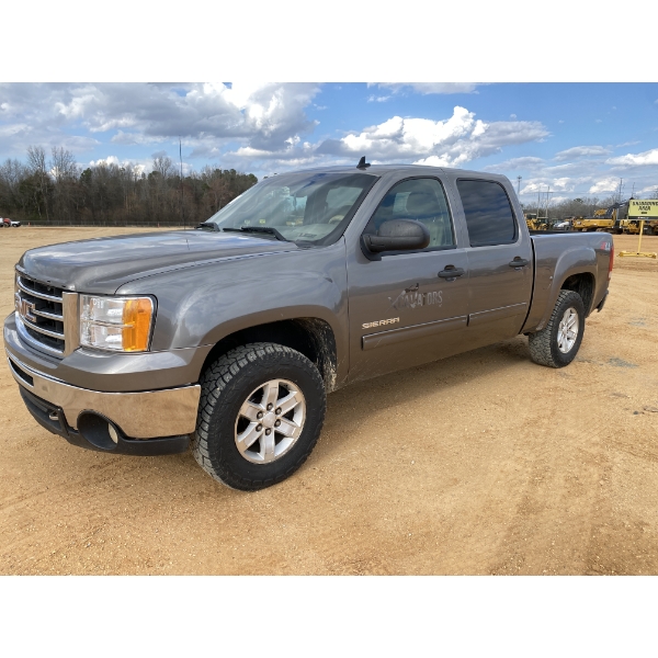2012 GMC SIERRA SLE Z71 Pickup Truck