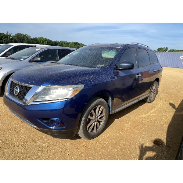 2014 NISSAN PATHFINDER SL SUV