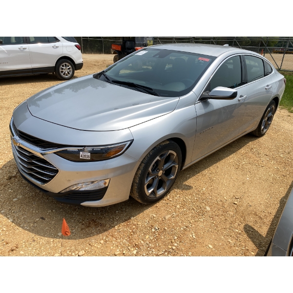 2021 CHEVROLET MALIBU LT Automobile
